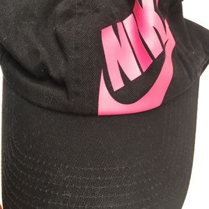 Nike Accessories - Nike Cap Nike Accessories - Nike Cap